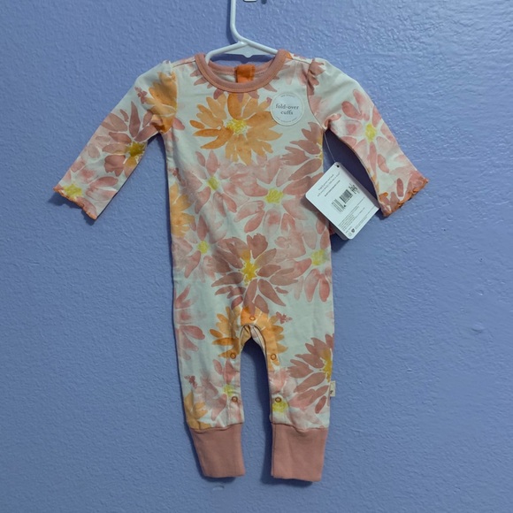 Burt's Bees Baby Other - Burts Bees Baby girl Jumpsuit (0-3M)